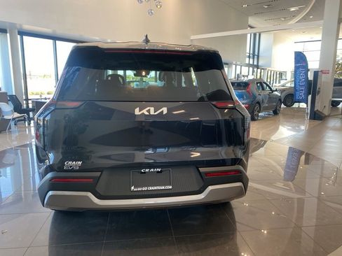 New 2026 Kia EV9 Light image 4