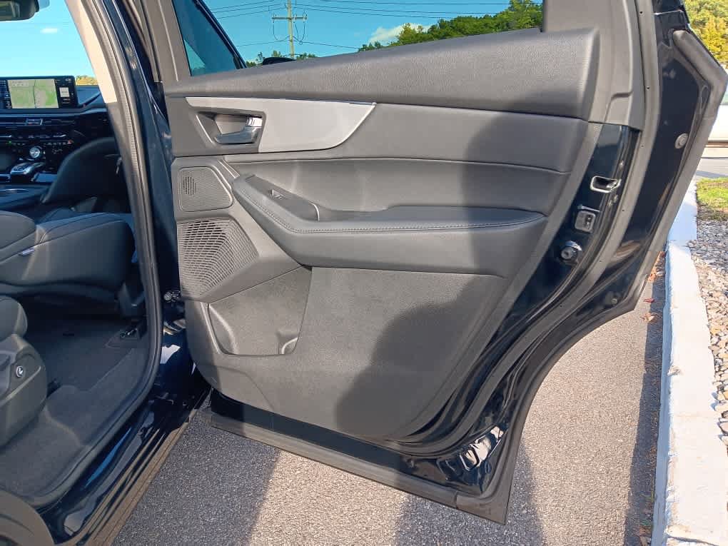 Used 2026 Acura MDX SH-AWD image 39