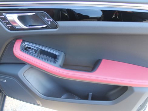 New 2026 Porsche Macan S AWD/4WD image 35