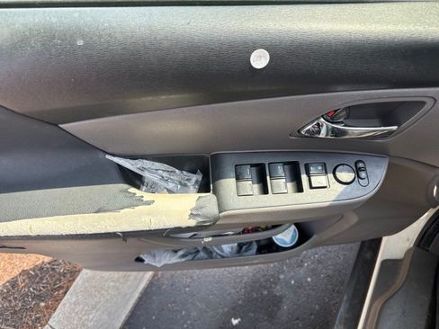 Used 2014 Honda Odyssey EX-L image 12