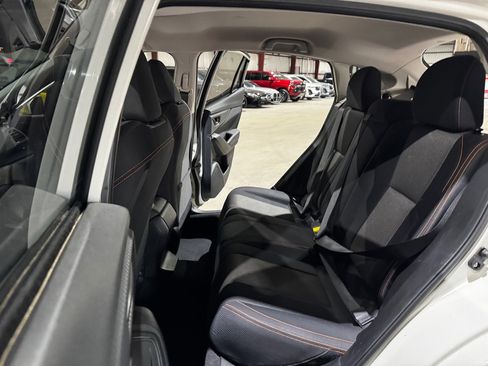 Used 2019 Subaru Crosstrek 2.0i Premium image 16