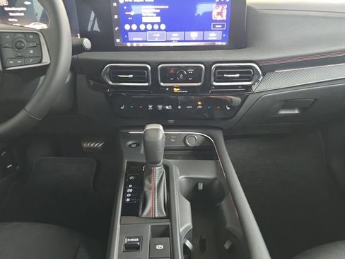 New 2026 Nissan Sentra SR image 3