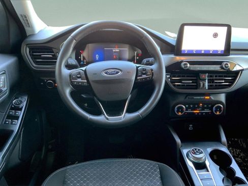 Used 2023 Ford Escape Active image 17