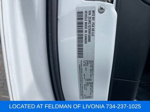 Used 2024 Chrysler Pacifica Limited FWD image 10