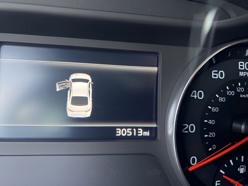 Used 2024 Kia Forte LXS image 9