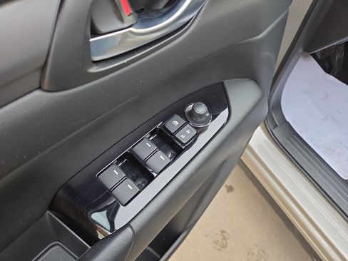 Certified 2025 MAZDA CX-5 AWD 2.5 S w/ Preferred Package image 16