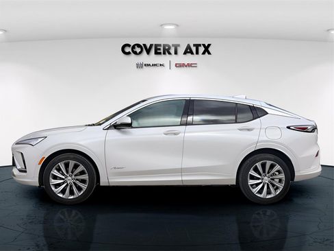 Certified 2024 Buick Envista Avenir image 5