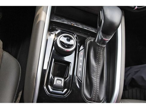 Used 2025 Chevrolet Colorado ZR2 w/ Technology Package AWD/4WD image 28