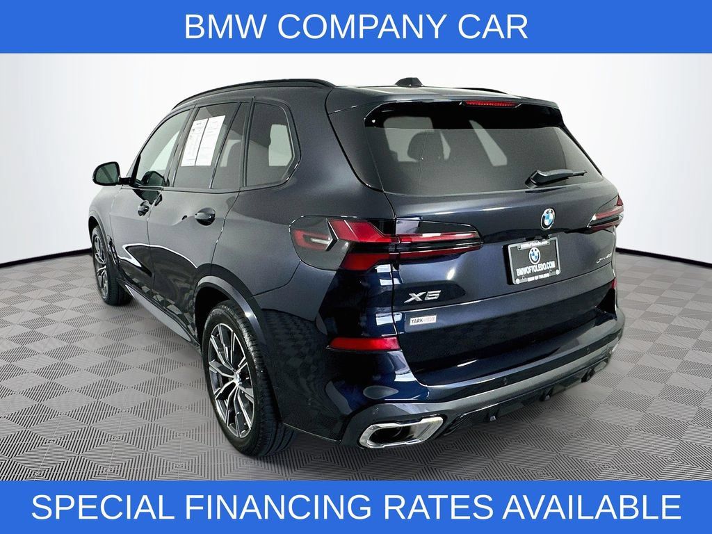 Used 2026 BMW X5 xDrive40i w/ M Sport Package AWD/4WD image 6