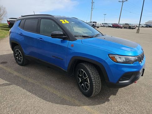 Used 2026 Jeep Compass Trailhawk AWD/4WD image 7