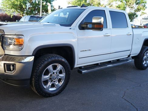 Used 2018 GMC Sierra 2500 SLT w/ Duramax Plus Package image 7