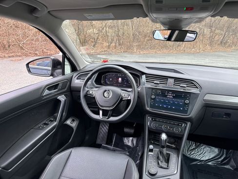 Used 2021 Volkswagen Tiguan SEL image 35