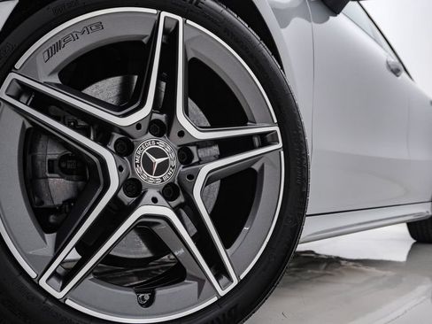 Used 2023 Mercedes-Benz CLA 250 4MATIC image 5