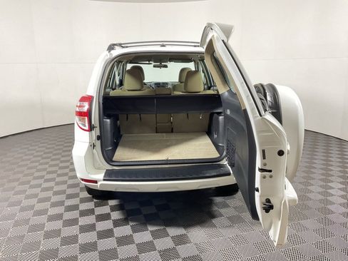 Used 2011 Toyota RAV4 4WD image 9