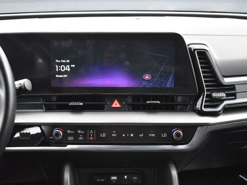 Used 2025 Kia Sportage EX w/ Premium Package image 20