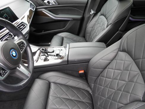 Used 2023 BMW X5 xDrive45e w/ M Sport Package image 14