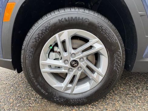 Used 2025 Hyundai Tucson SE image 10