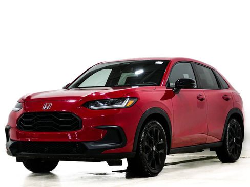 Used 2023 Honda HR-V Sport image 3