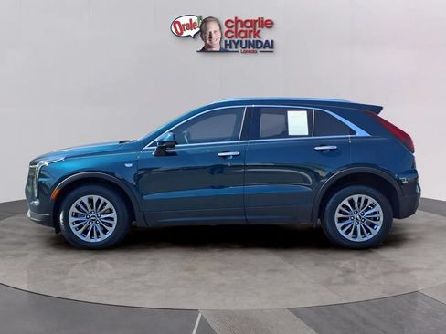 Used 2025 Cadillac XT4 Premium Luxury w/ Technology Package FWD image 2