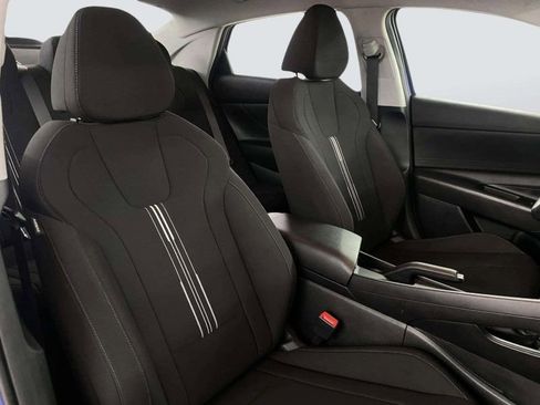 Used 2024 Hyundai Elantra SEL image 31