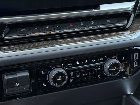 New 2026 Chevrolet Silverado 1500 LT w/ Texas Edition Plus image 17