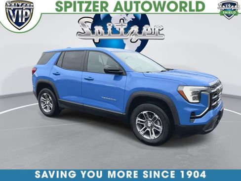 Used 2026 GMC Terrain Elevation image 2