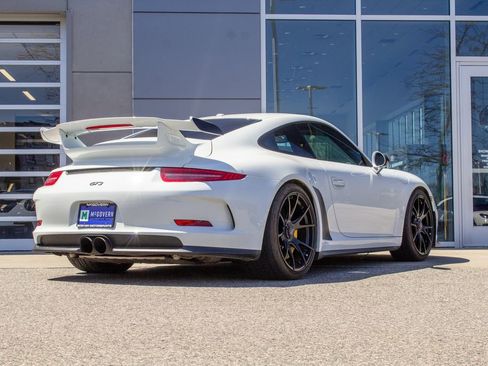 Used 2015 Porsche 911 GT3 RWD image 10