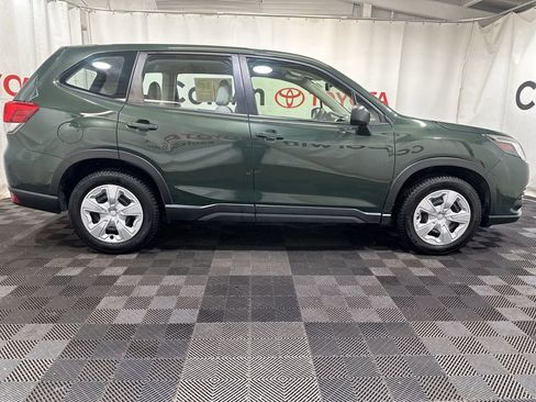 Used 2023 Subaru Forester Base image 8