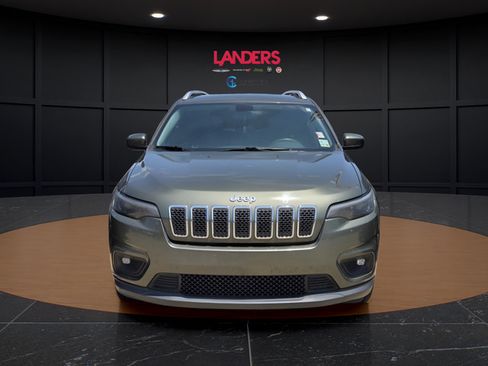 Used 2019 Jeep Cherokee Latitude w/ Popular Appearance Group FWD image 4