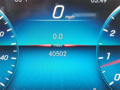 Certified 2021 Mercedes-Benz GLB 250 4MATIC image 30