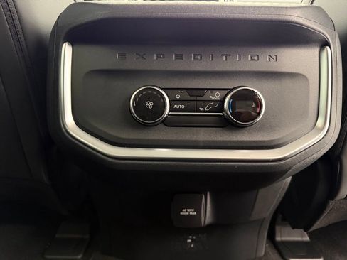 New 2027 Ford Expedition Active AWD/4WD image 36