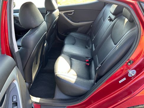 Used 2012 Hyundai Elantra Limited FWD image 12