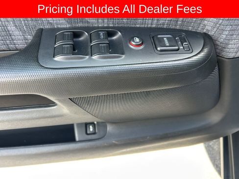 Used 2004 Honda CR-V LX image 4