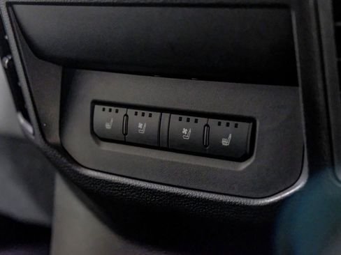 Used 2024 Toyota Tundra Platinum image 33