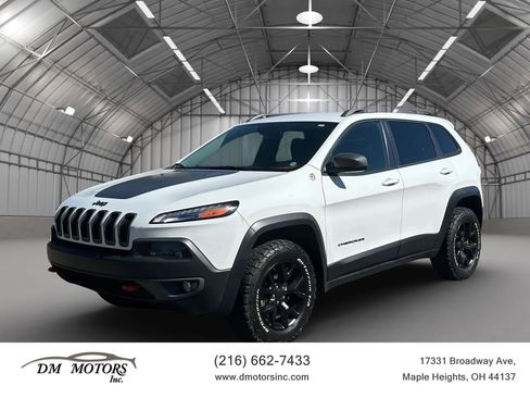 Used 2015 Jeep Cherokee Trailhawk image 1