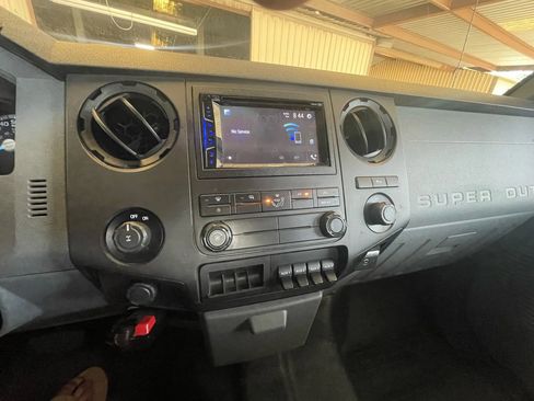 Used 2016 Ford F250 XL w/ Power Equipment Group image 21