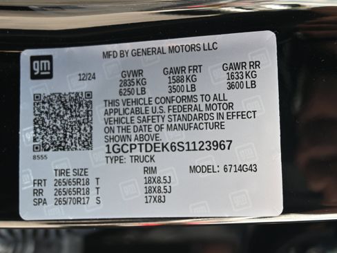 Used 2025 Chevrolet Colorado Z71 w/ Technology Package image 39