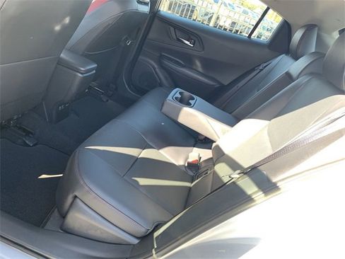 Certified 2025 Toyota Prius Plug-In Hybrid image 10