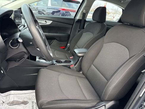 Used 2023 Kia Forte LXS image 14