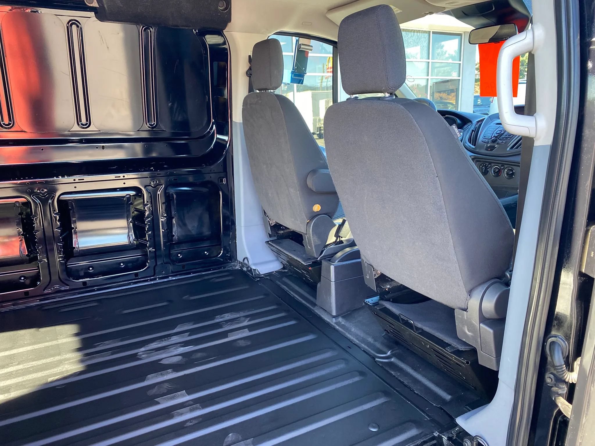 Used 2018 Ford Transit 150 130 Low Roof RWD image 24