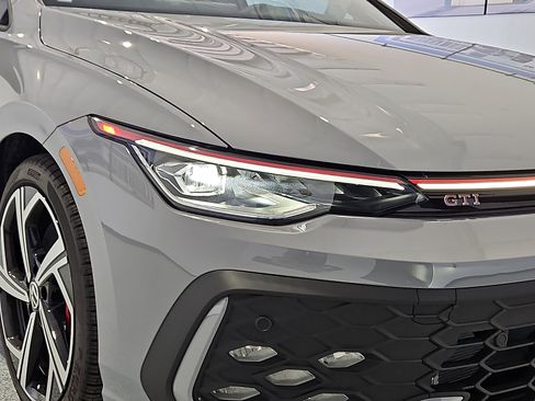 New 2026 Volkswagen GTI SE FWD image 7