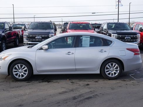 Used 2013 Nissan Altima 2.5 S image 5