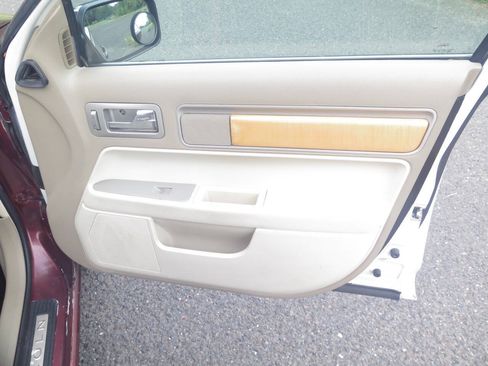 Used 2006 Lincoln Zephyr FWD image 29