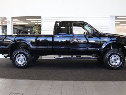 Used 2001 Ford F250 XLT image 5