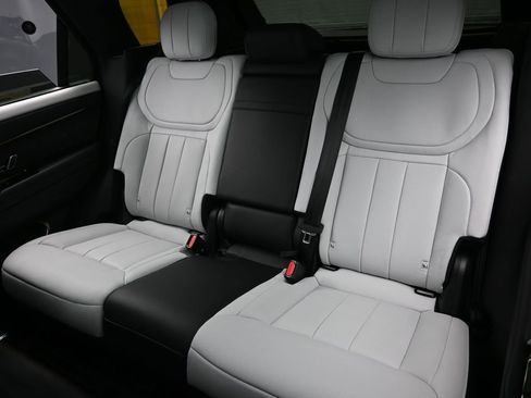 Used 2025 Land Rover Range Rover Sport Autobiography image 23