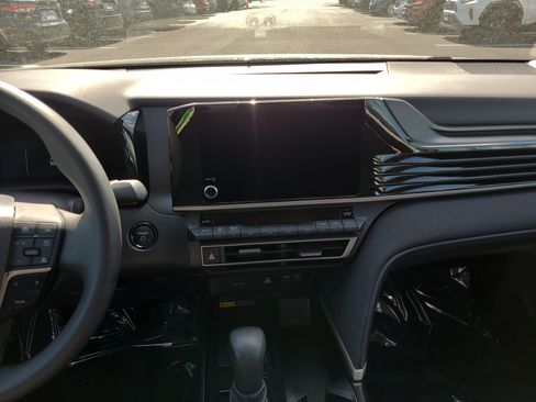 Certified 2025 Toyota Camry LE w/ Convenience Package FWD image 19