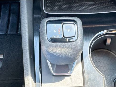 Certified 2024 Nissan Rogue SL FWD image 21