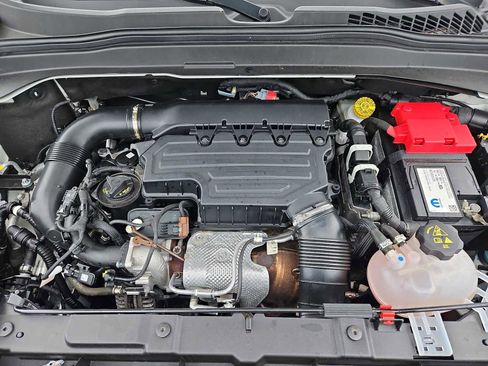 Used 2021 Jeep Renegade Latitude w/ Luxury Group I image 31