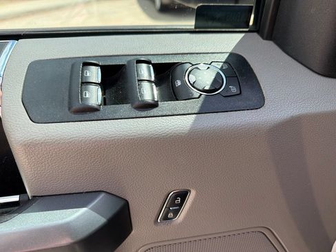 Used 2018 Ford F150 XLT RWD image 16