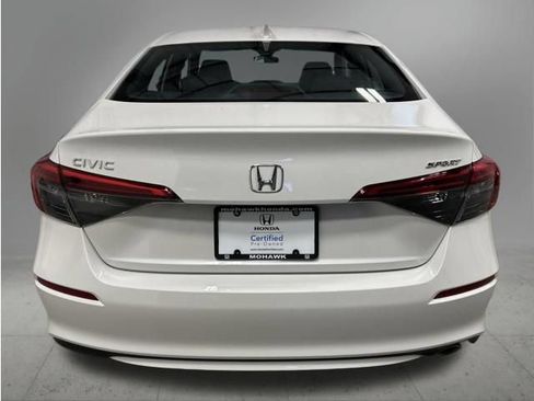Certified 2024 Honda Civic Sport image 5